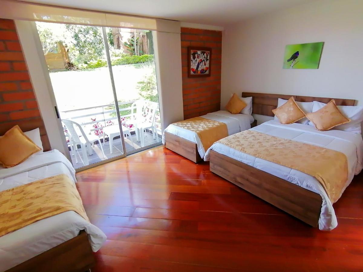 Hotel Hevilat Paraiso De Oriente Ріонегро Екстер'єр фото